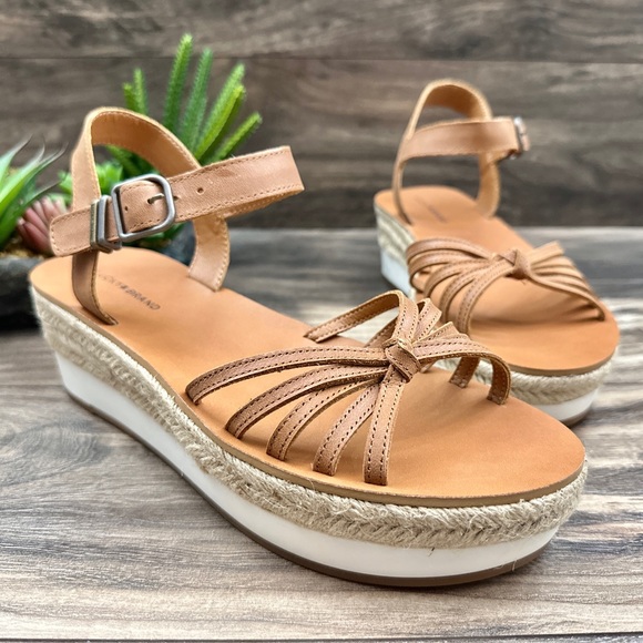 NIB Lucky Brand Juniffer Platform Wedge Sandal Latte Dress Winter Haze 9M - Picture 4 of 13